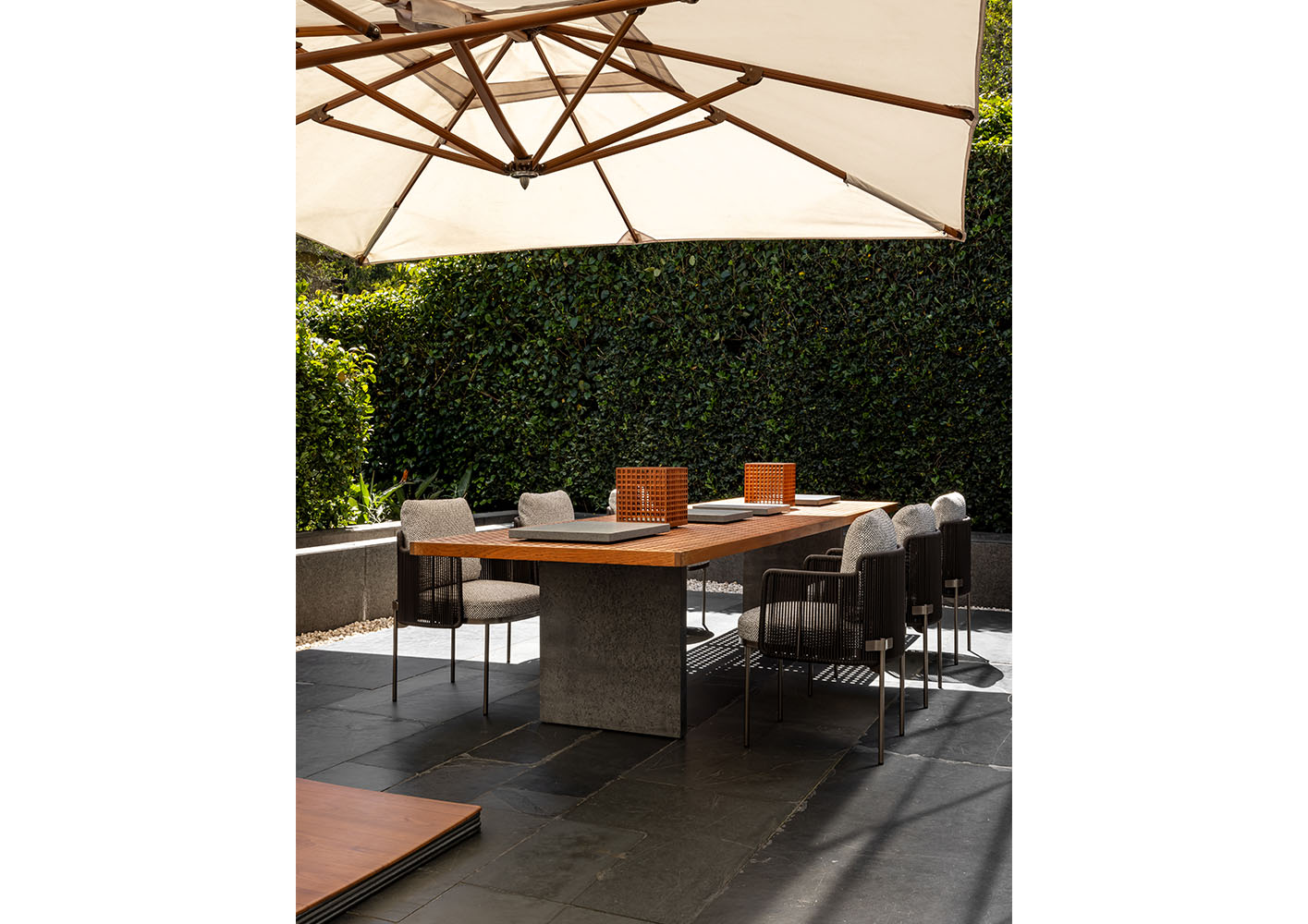 Minotti Mexico City by Hajj Designless